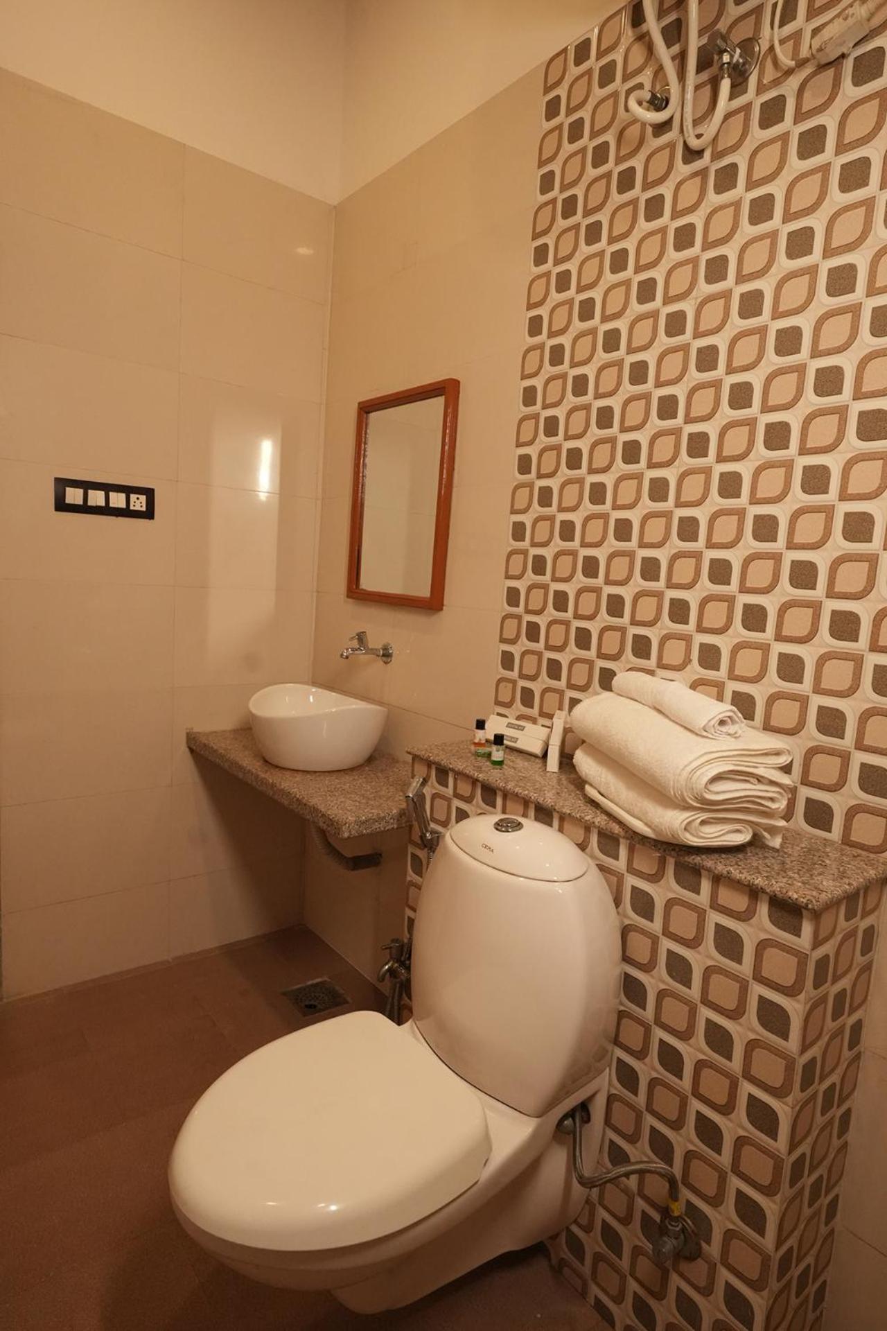 Hotel White Lotus Dungarpur Kültér fotó