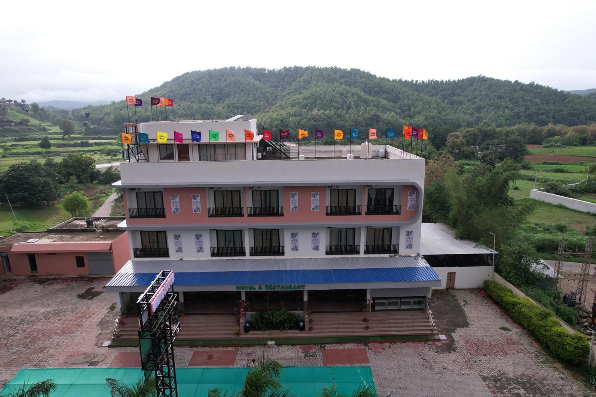 Hotel White Lotus Dungarpur Kültér fotó